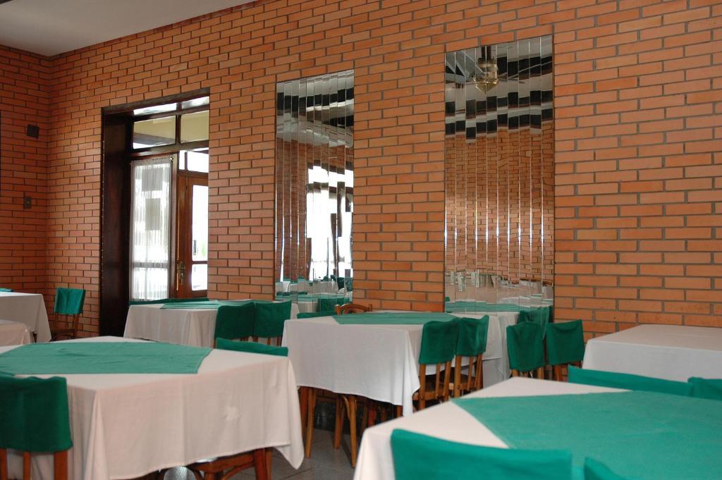 Hotel Porto Alegre Zewnętrze zdjęcie